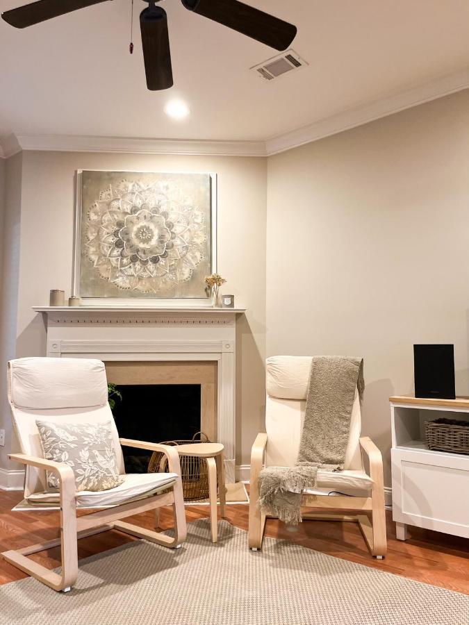 Lovely Townhouse! Auburn Bagian luar foto