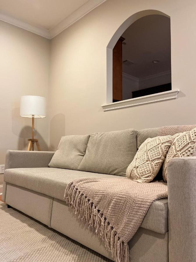 Lovely Townhouse! Auburn Bagian luar foto