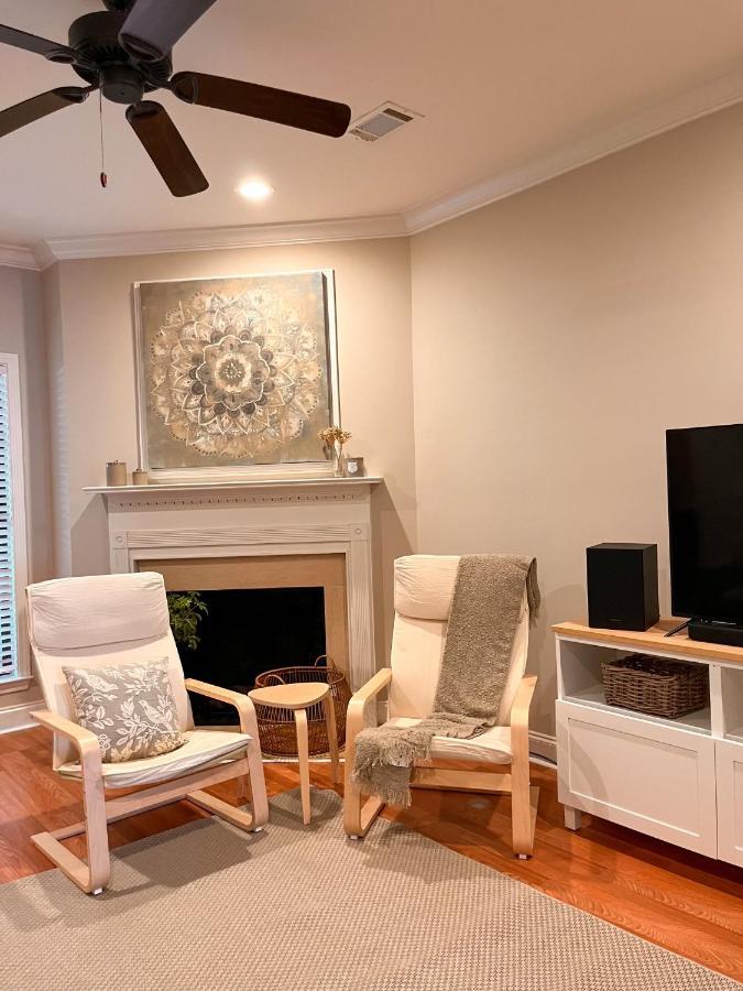 Lovely Townhouse! Auburn Bagian luar foto